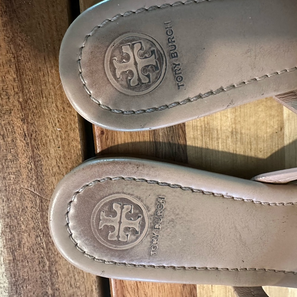 Tory Burch Women’s Miller Tan Leather Sandals| Size 8 - Picture 8 of 11